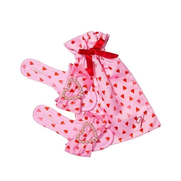 Victoria secret Satin Slides size Medium NWT - Picture 1 of 7